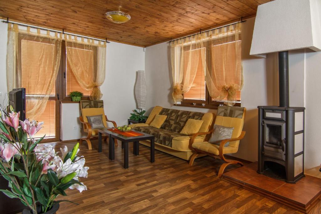 Chata Alpina Ruzomberok Buitenkant foto